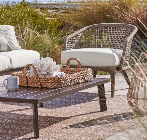 Oversized club chair deals outdoor